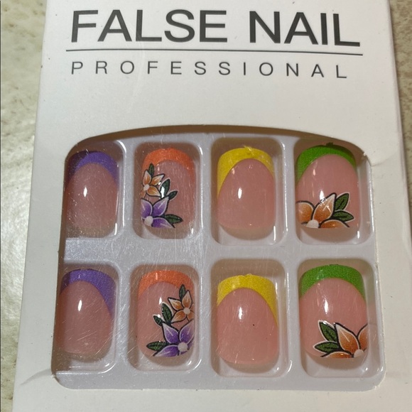 Other - ☀️3 for $10☀️Colorful Floral False Nail Set
